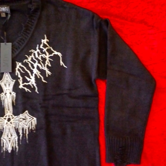 DOLLSKILL XL-XXL WIDOW BLACK VNECK LONG-SLEEVED SWEATER/PENTAGRAM CROSS - Picture 3 of 12